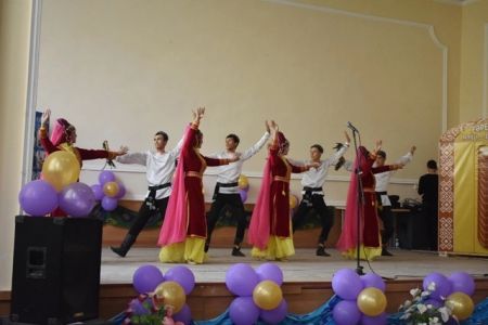 Сизге тәжим, әзиз устазлар!