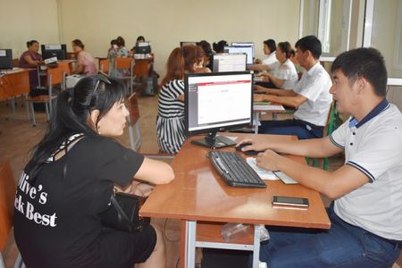 Ҳүжжет тапсырыўдағы «ярым минимальный»дан қанша қаржы топланды? Алжасып төлеген абитуриентлерге пулы қайтарып бериле ме?