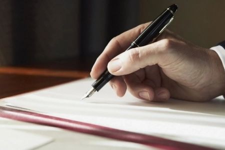 Президент коронавирус дәўиринде халық ҳәм исбилерменлерди қоллап-қуўатлаў бойынша пәрманға қол қойды. Тийкарғы жаңалықлар қандай?