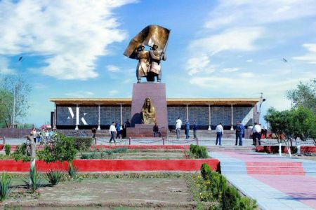 9-май күни Беруний районында «Ҳәсиретли ана ҳәм намәлим әскер» естелиги ашылады