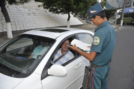 Транспорт басқарыўшысының спиртли ишимлик ишкенлигин анықлаў ушын экспертизаға барып жүриў шәрт болмайды