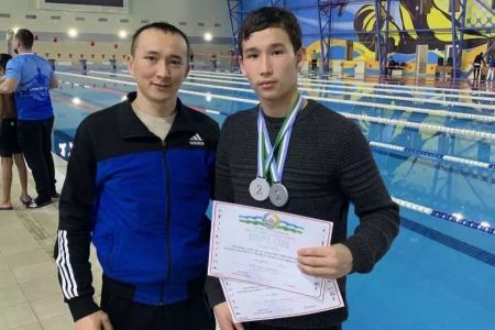 Жерлесимиз жүзиў бойынша чемпионатта еки медальды қолға киргизди