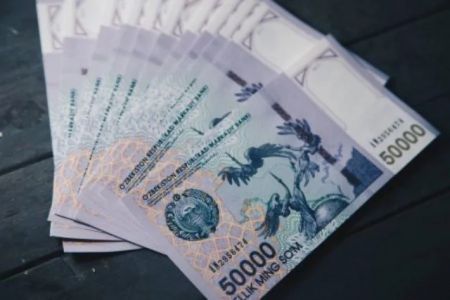 Оқыў жылының екинши ярымы ушын төлемли контракт муғдарлары неше сумды қураўы мүмкин? (бакалавр + магистратура)