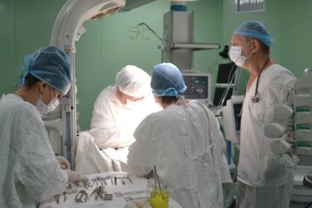 Қарақалпақстанның айырым районларында аналар өлими жағдайы көбейген. Денсаўлықты сақлаў министрлиги жағдайды үйренбекте