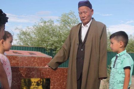 Ериншек адамлар ушын естелик. Қанлыкөлде және бир өзгеше естелик орнатылды