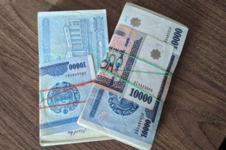 Жоқары оқыў орынларында контракт пулын төлеў мүддети узайтылды