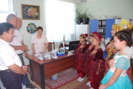 Ҳайт байрамы саўаплы ислерге бағдарлайды: НМПИ жәмәәти қайыр-сақаўат жумысларын даўам еттирмекте