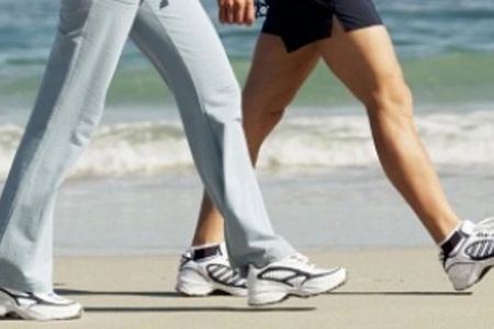 Тез жүретуғын адамның мийи жас болады