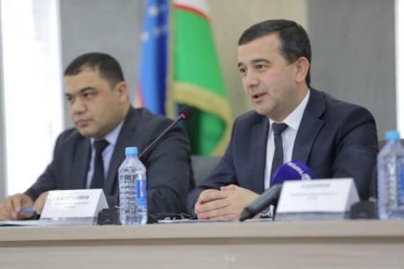 «Төртлик» ҳәм «беслик» стипендия бериў тәртиби қайтарыла ма? Министр орынбасары анық жуўап берди