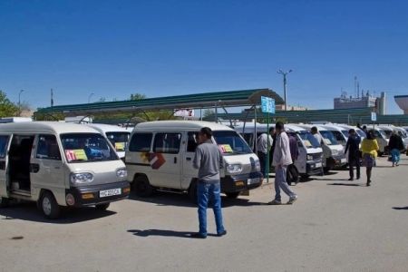 Транспорт министрлигинен жуўап: Жол ҳақысын тийкарсыз көтерген басқарыўшыларға ескертиў берилди. Жағдай қадағалаўға алынды