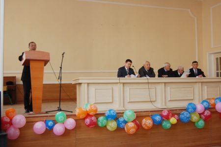 НМПИде қарақалпақ тилине мәмлекетлик тил бийлиги берилген күн байрамына арнап конференция ҳәм концерт шөлкемлестирилди