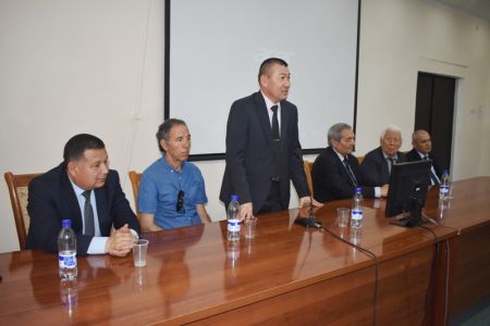 Үргениш мәмлекетлик университети делегациясы ҳәм Францияның Тулуза университети профессоры НМПИге келди