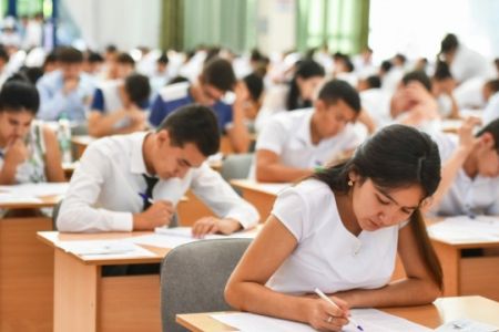 Жоқары оқыў орынларына тест қашан басланып, қашан жуўмақланыўы мәлим болды