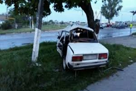 Қанлыкөл жолында автоавария: 2 жолаўшы ўақыя орнында қайтыс болды