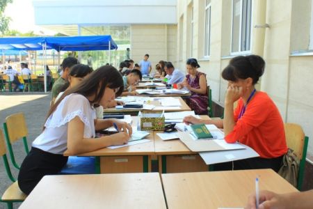 Жасларға бир ўақыттың өзинде бир неше жоқары оқыў орынларына ҳүжжет тапсырыў мүмкиншилиги бериледи