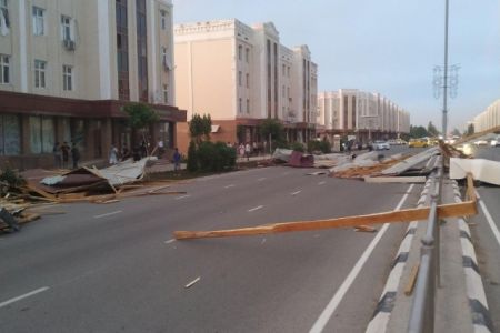 Күшли даўыл ақыбетинде Қарақалпақстан бойынша неше жайдың төбе бастырмалары ушып кеткени мәлим болды