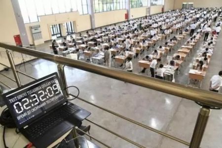 Быйылғы тест сынақлары қалай болып өтеди? Қатнасыўды қәлеўши абитуриентлер ушын Нөкисте диагностикалық тест сынақлары өткериледи